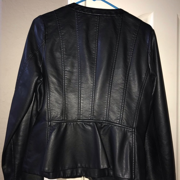 EUC  Genuine Leather MOTO jacket - Picture 2 of 5